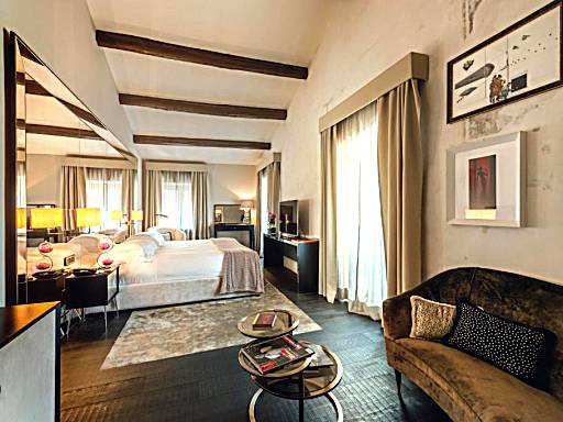 11 of the Best Small Luxury Hotels in Spagna, Rome